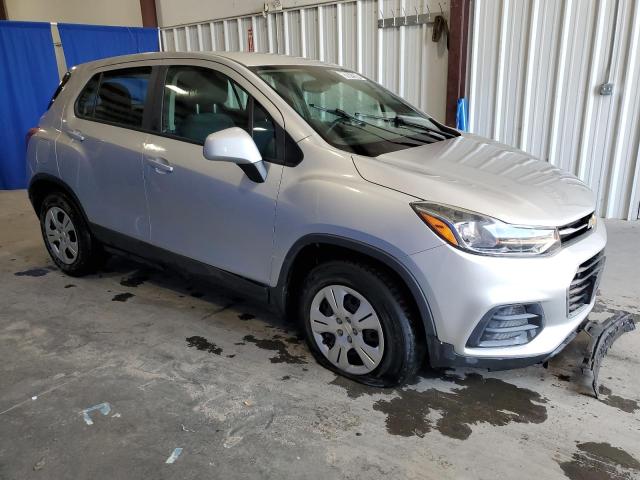 VIN KL7CJKSB8JB611417 2018 CHEVROLET TRAX no.4