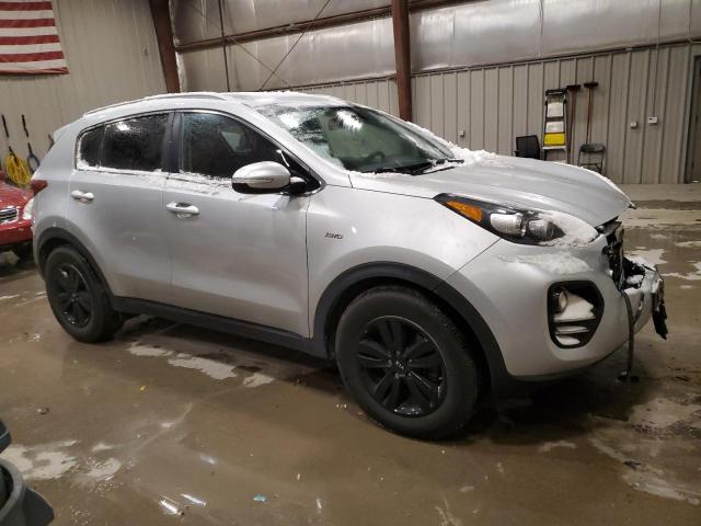 VIN KNDPMCAC4J7418938 2018 KIA SPORTAGE no.4