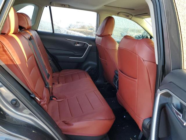 2019 TOYOTA RAV4 XLE - JTMP1RFV2KD041387