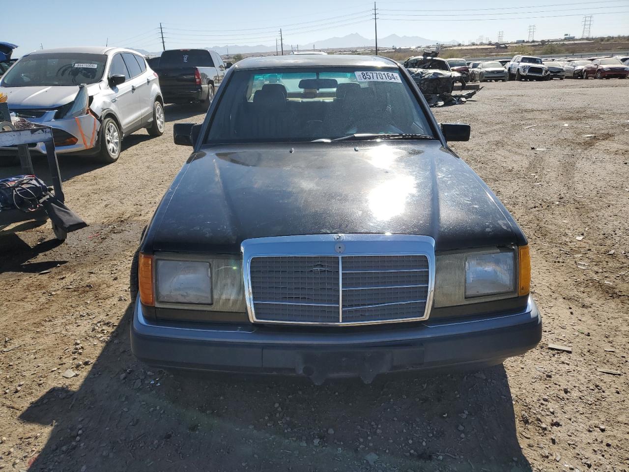 Lot #3037833280 1992 MERCEDES-BENZ 300 E 2.6