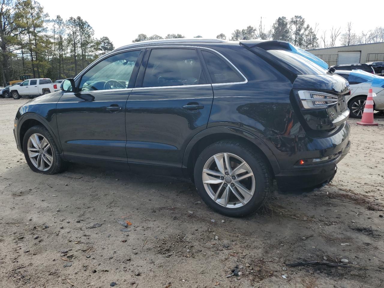 AUDI Q3 PREMIUM PLUS