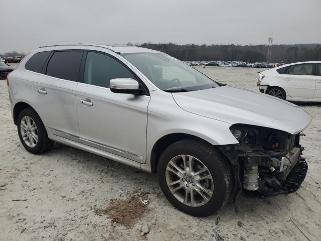 2016 VOLVO XC60 T5 PR - YV4612RK6G2839511