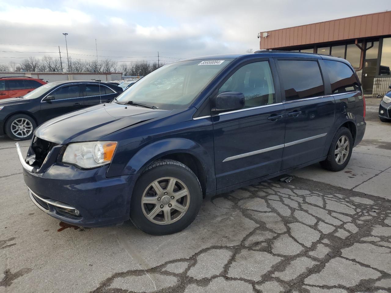  Salvage Chrysler Minivan