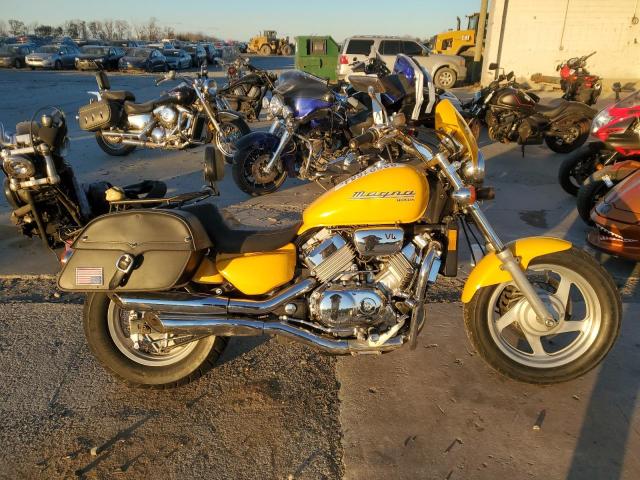 1996 HONDA VF750 C #3024050256