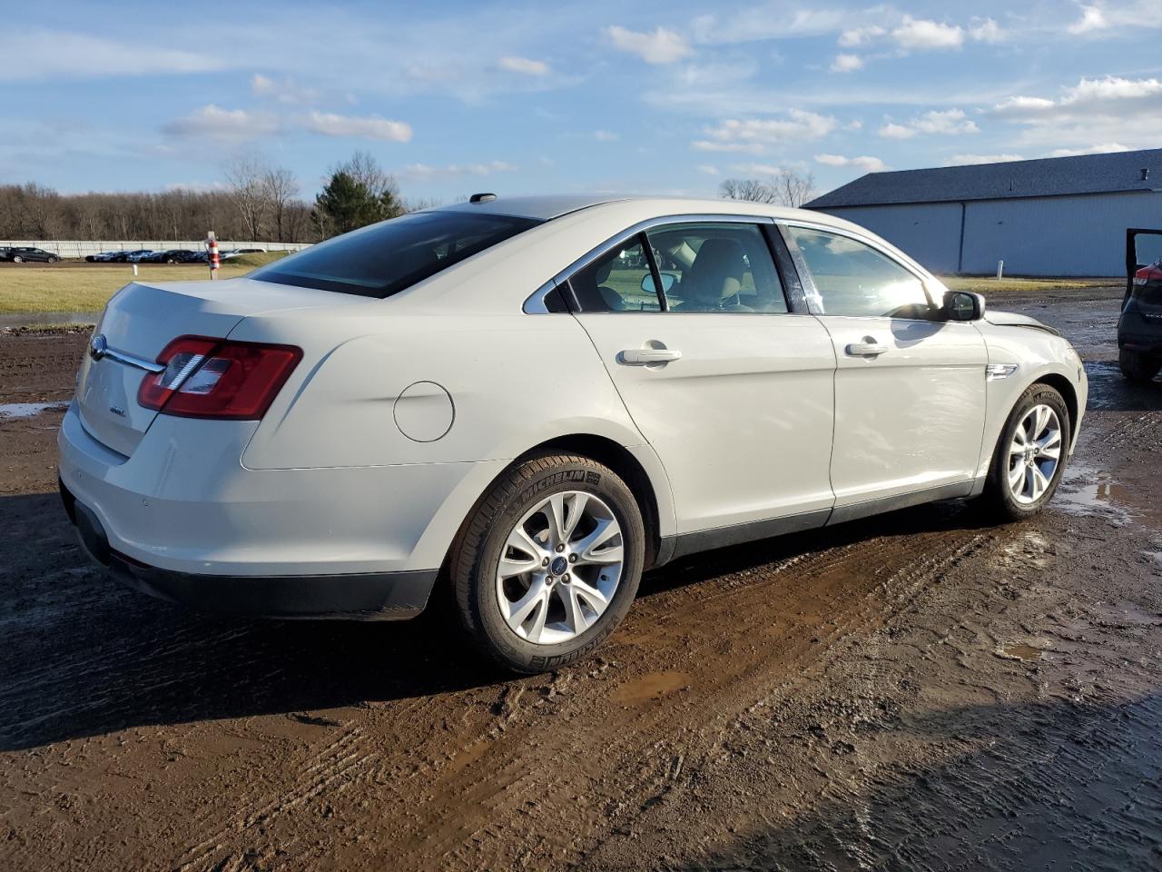 Lot #3030488473 2011 FORD TAURUS SEL