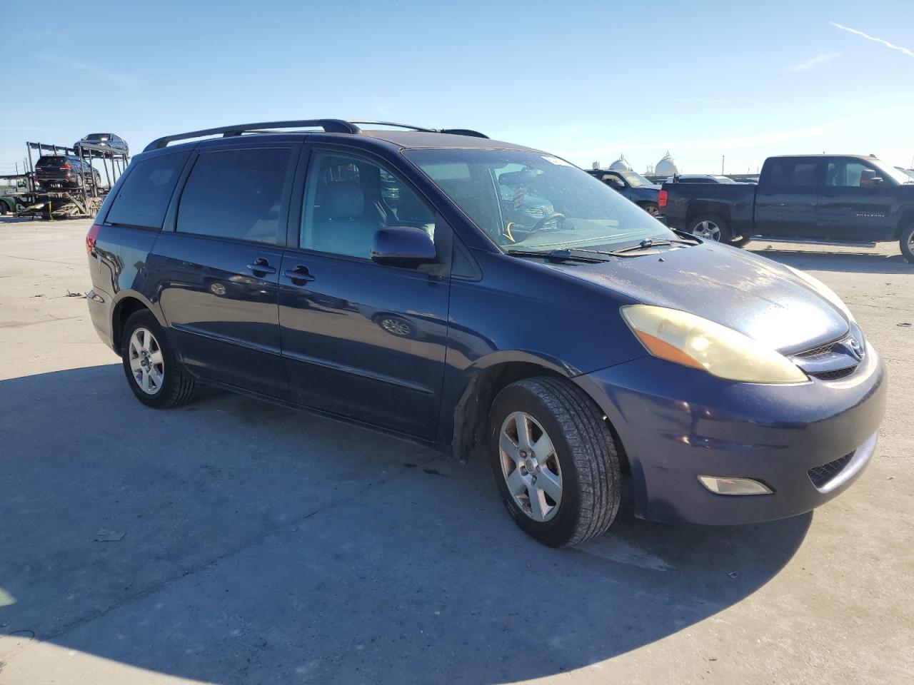 Lot #3034334061 2006 TOYOTA SIENNA XLE