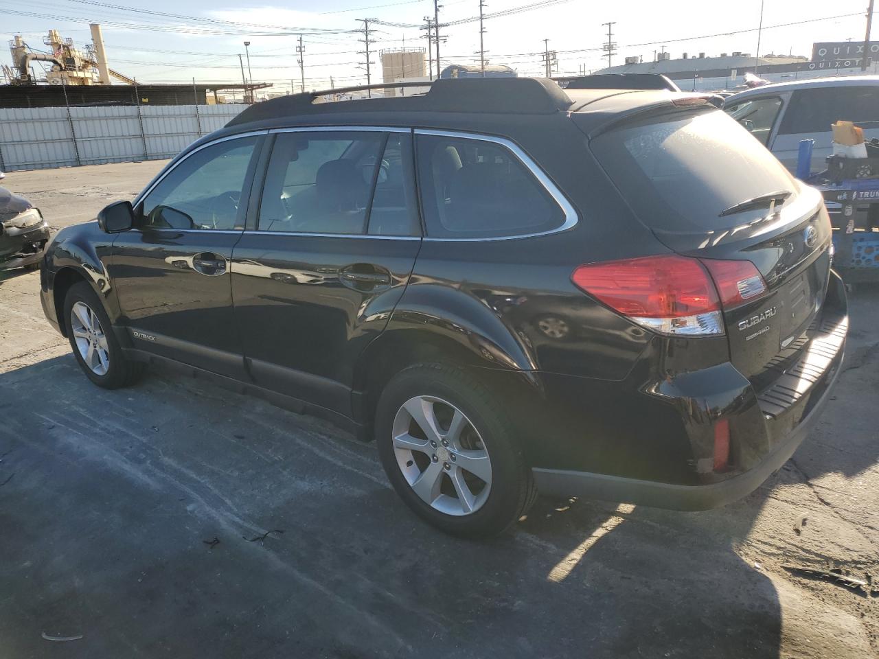 Lot #3024709688 2014 SUBARU OUTBACK 2.