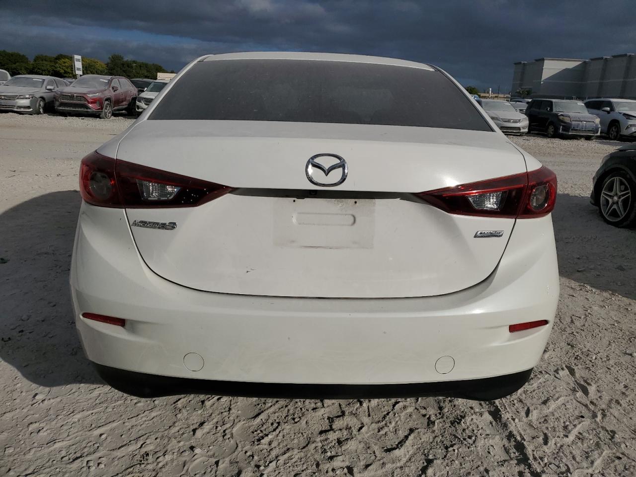 Lot #3033018991 2016 MAZDA 3 SPORT