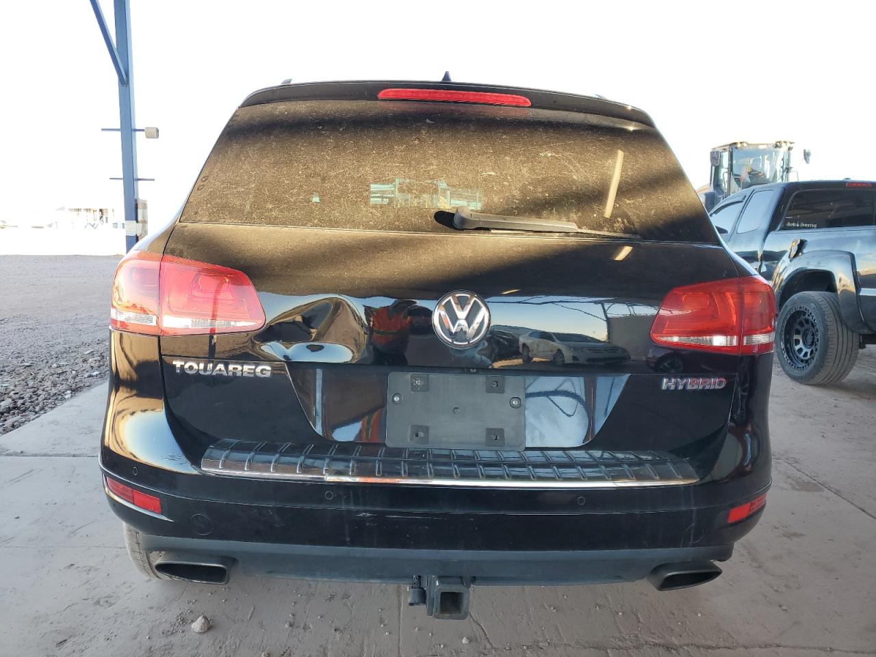 Lot #3045722419 2011 VOLKSWAGEN TOUAREG HY