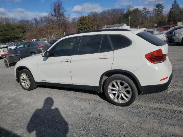 VIN WBAVL1C5XFVY29659 2015 BMW X1 no.2