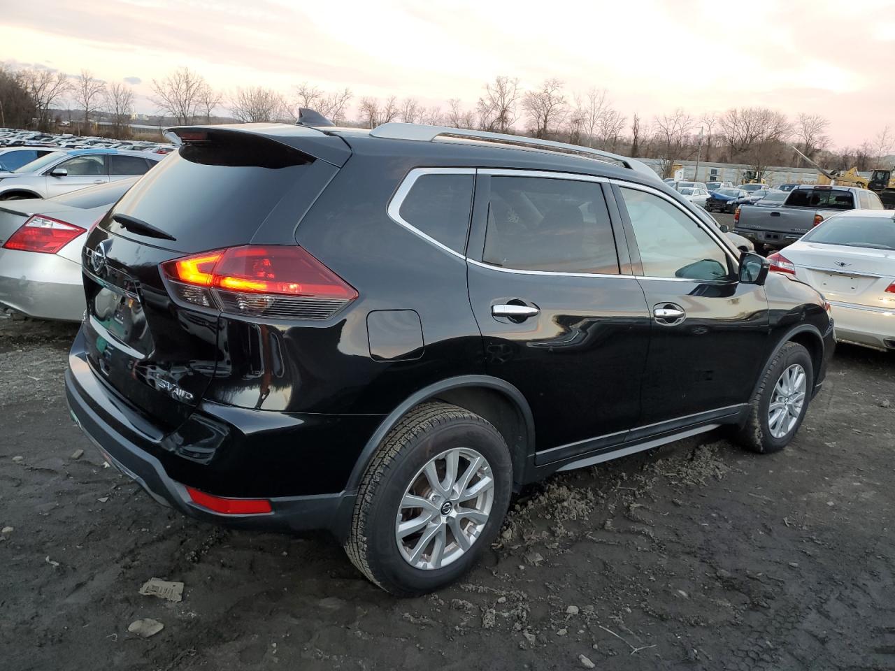 Lot #3034495745 2018 NISSAN ROGUE S