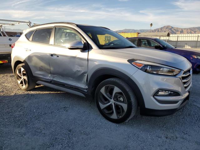 VIN KM8J33A25JU639767 2018 HYUNDAI TUCSON no.4