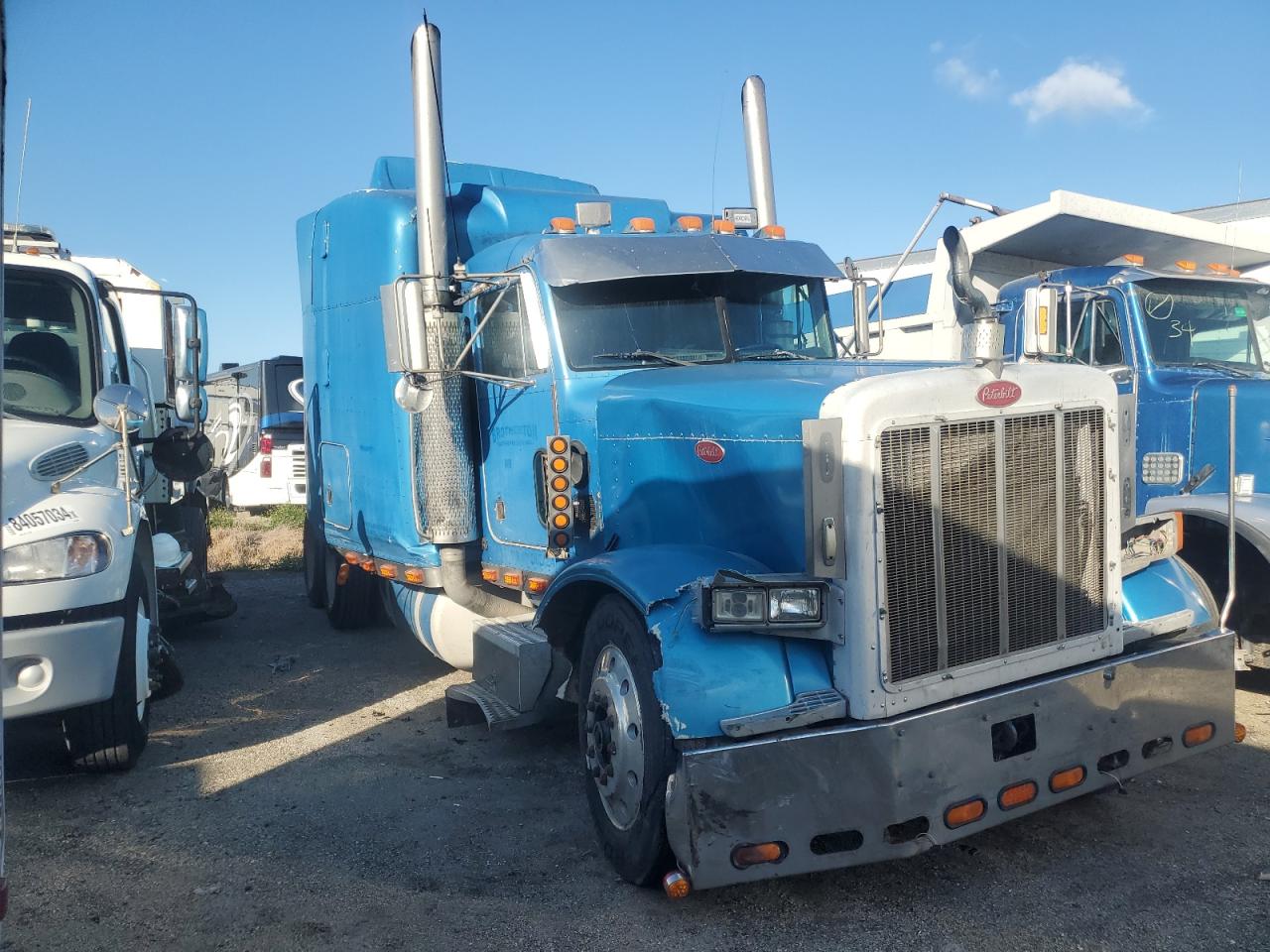  Salvage Peterbilt 379