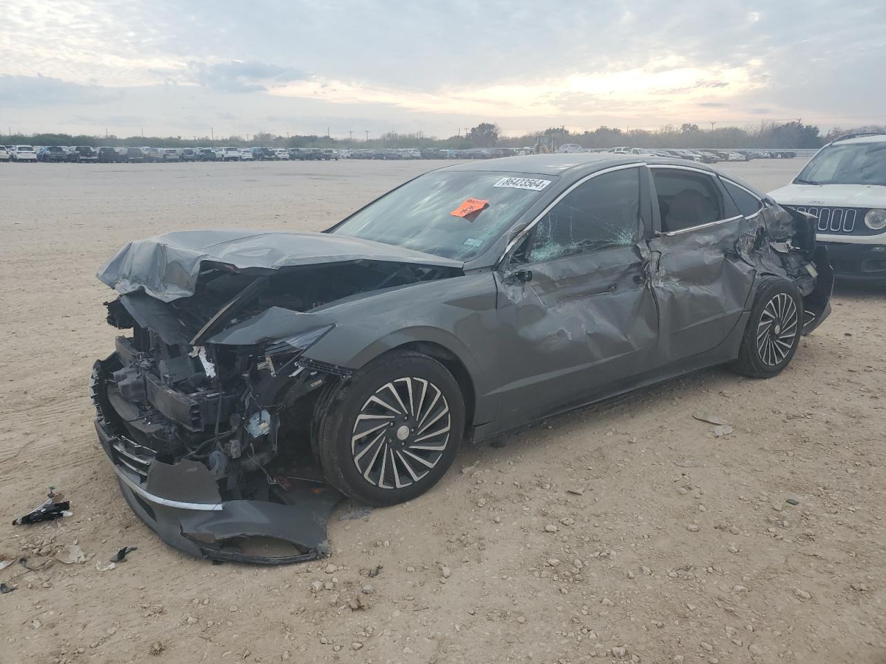  Salvage Hyundai SONATA