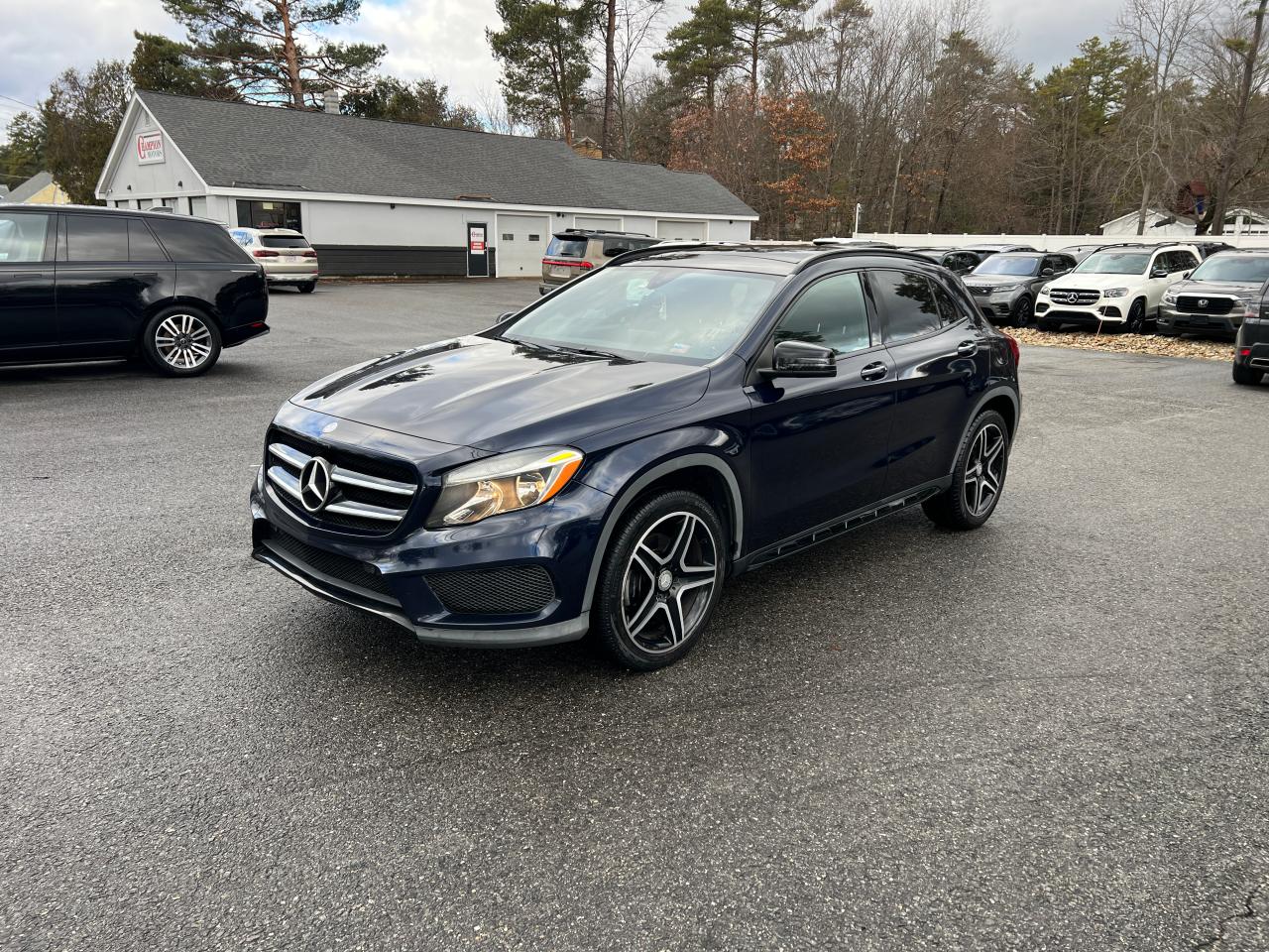 Lot #3033039031 2017 MERCEDES-BENZ GLA 250 4M