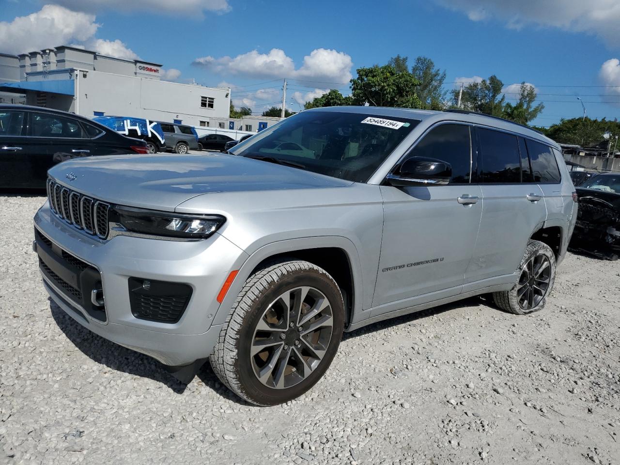  Salvage Jeep Grand Cherokee