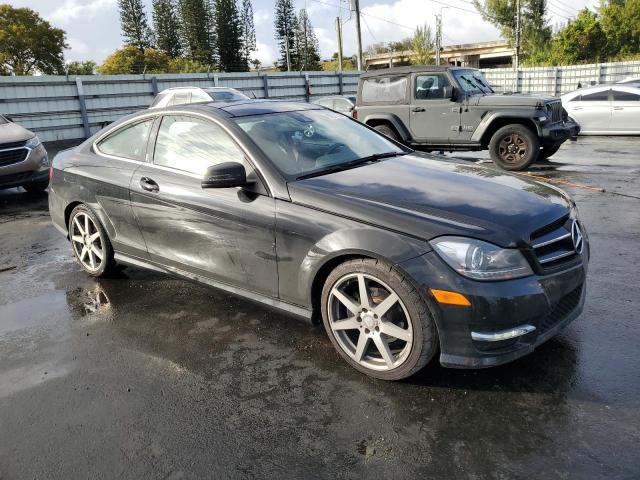 VIN WDDGJ4HB6FG372795 2015 MERCEDES-BENZ C-CLASS no.4