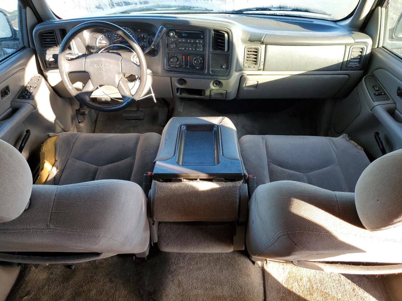 Lot #3041246146 2004 GMC YUKON