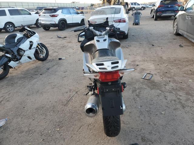 2012 BMW R1200 RT - WB1044008CZW21494