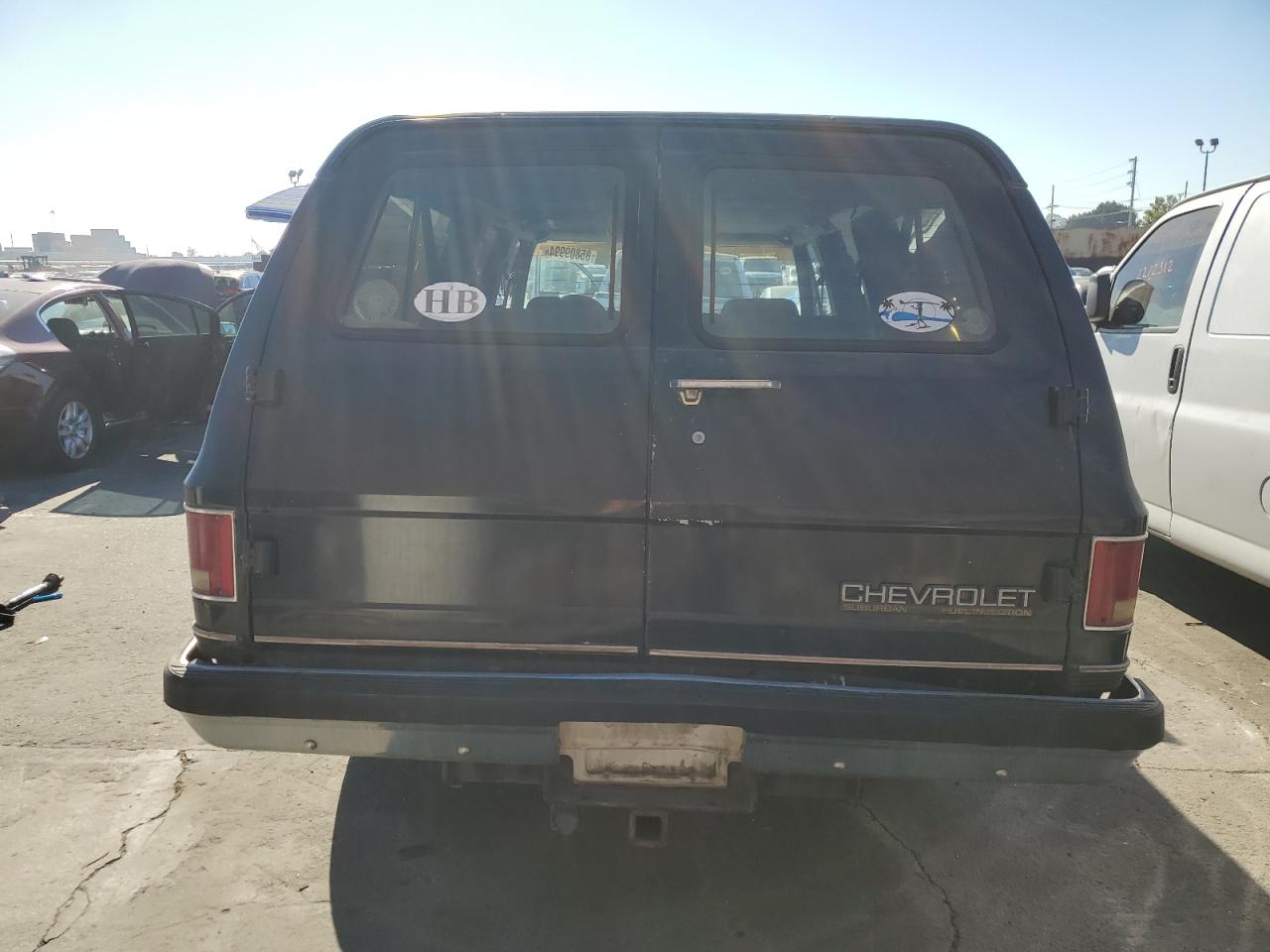 Lot #3037062743 1991 CHEVROLET SUBURBAN R