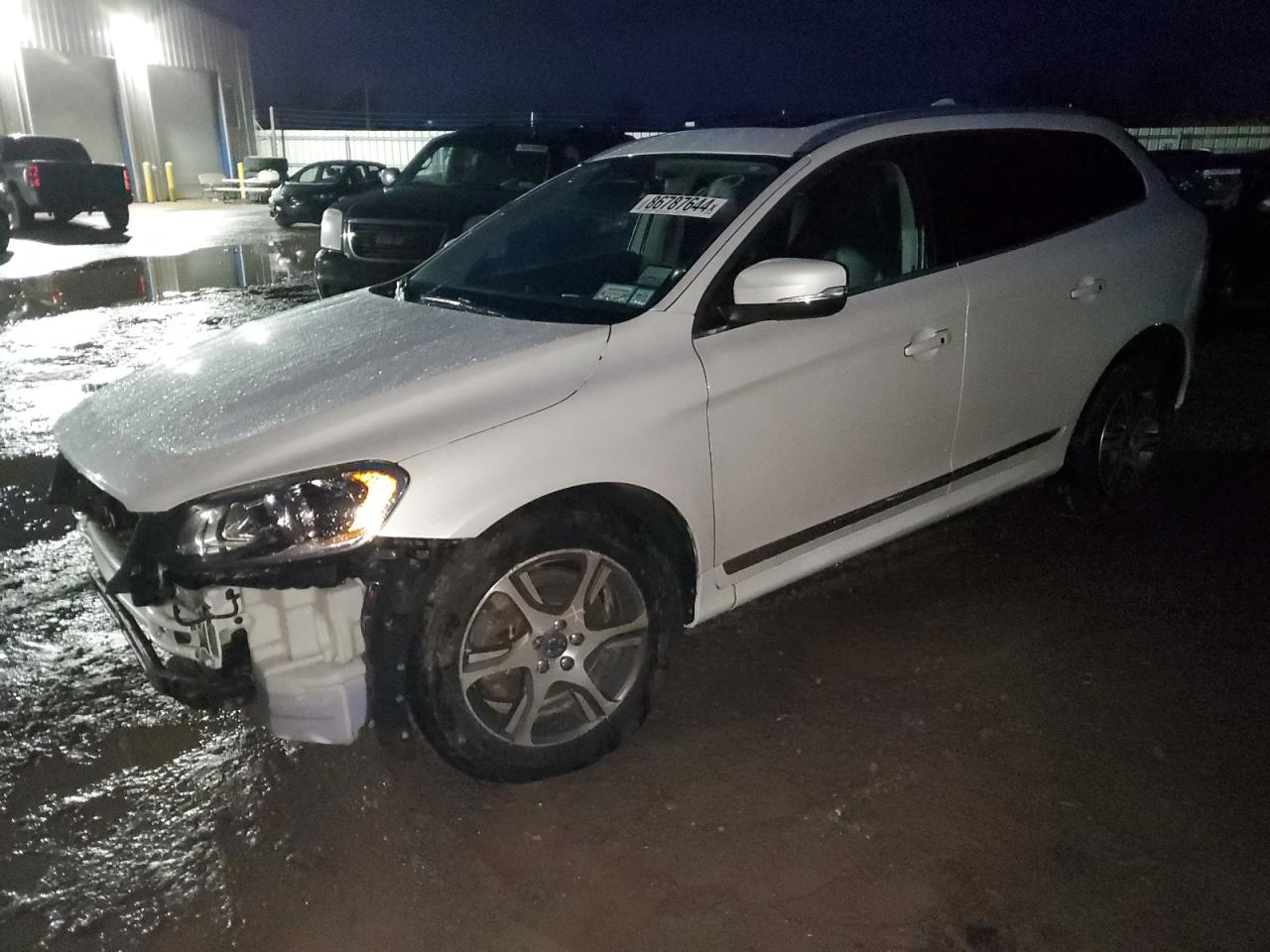  Salvage Volvo XC60