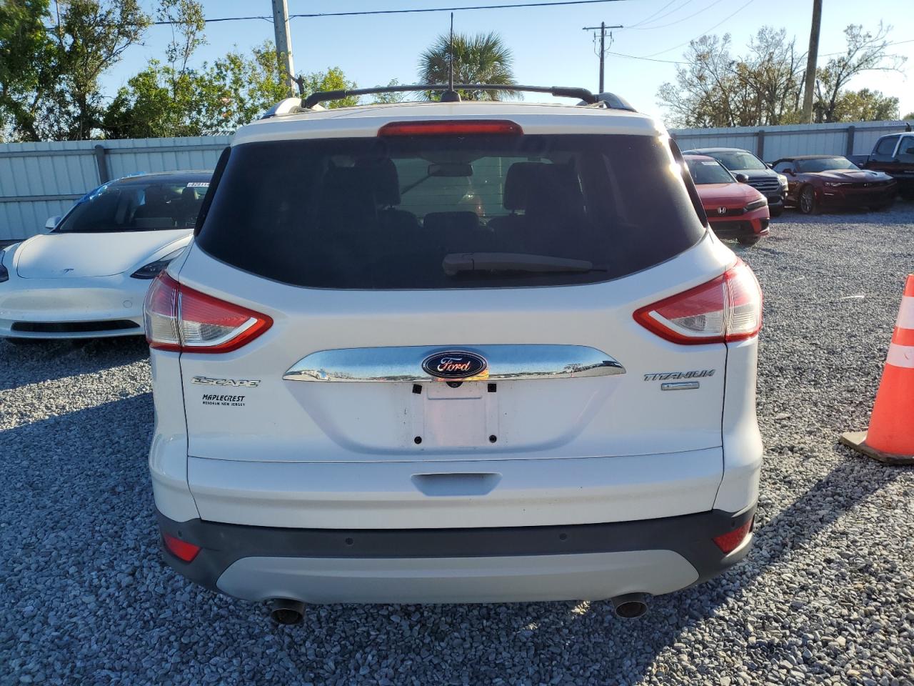FORD ESCAPE TITANIUM