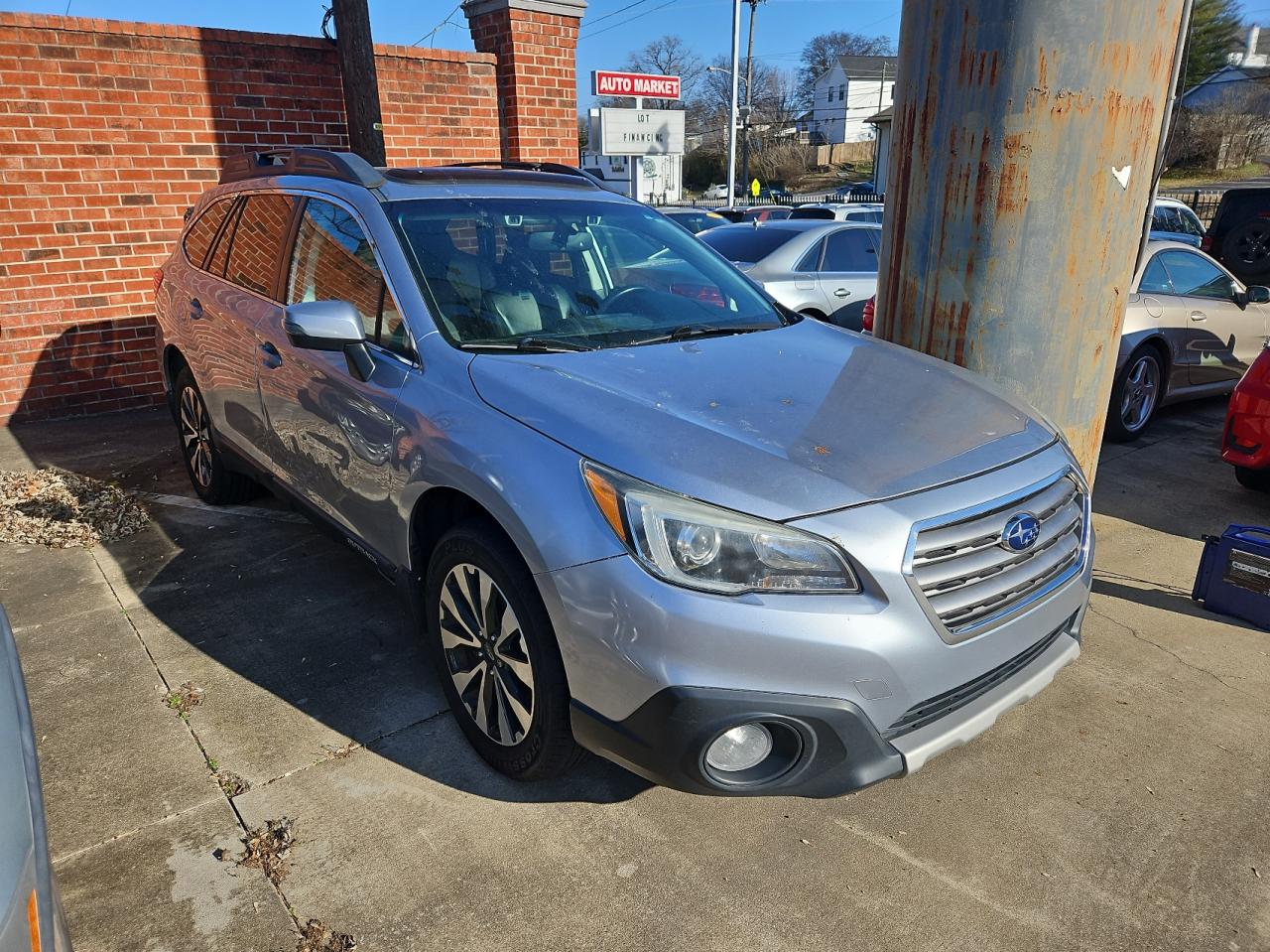 Lot #3033052004 2015 SUBARU OUTBACK 2.