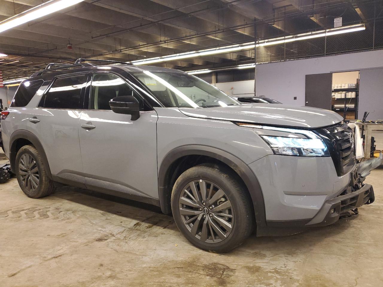 NISSAN PATHFINDER SL