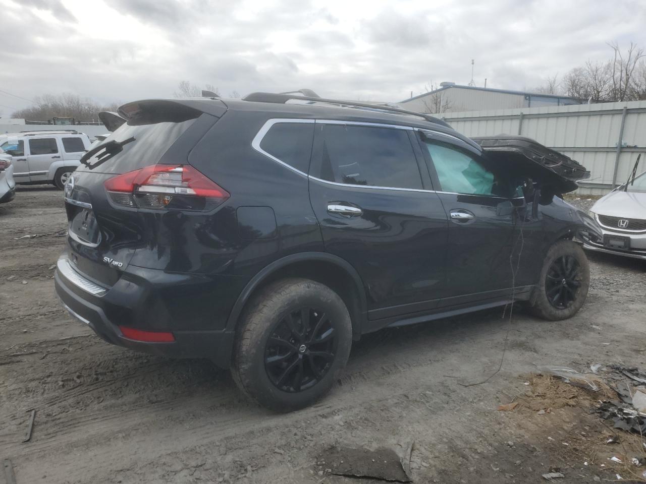 Lot #3052562129 2017 NISSAN ROGUE SV