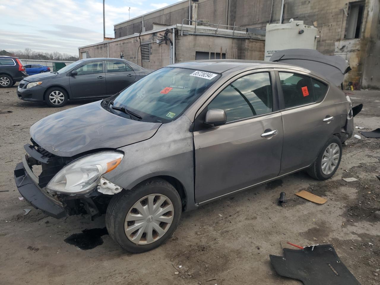 NISSAN VERSA S