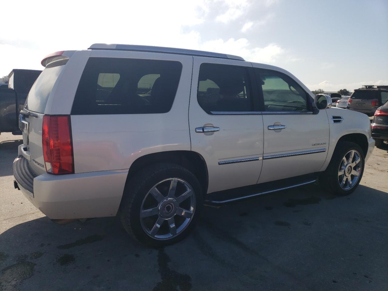 Lot #3029629096 2011 CADILLAC ESCALADE L