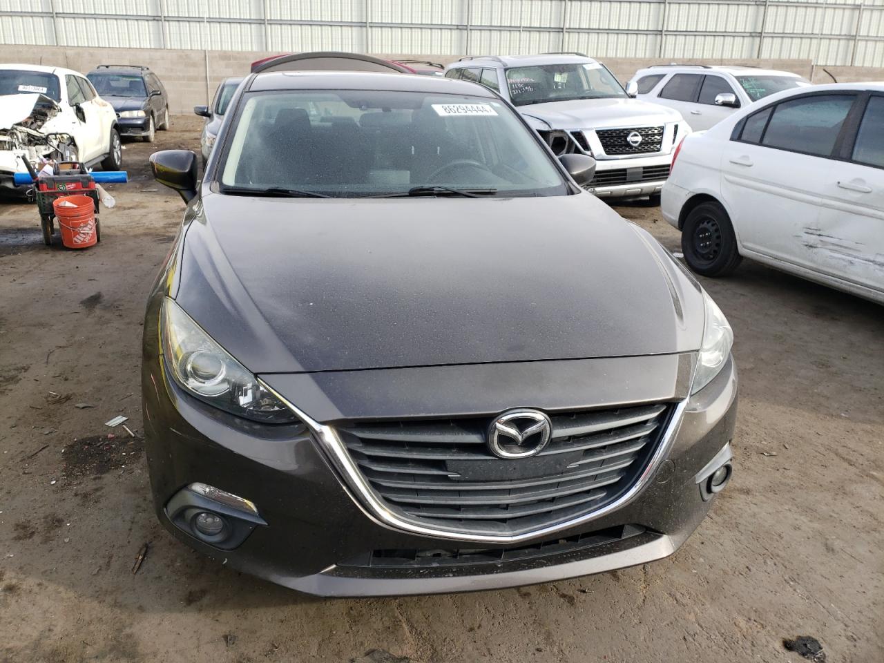 MAZDA 3 TOURING