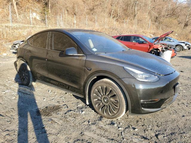 VIN 7SAYGAEE2PF922177 2023 TESLA MODEL Y no.4