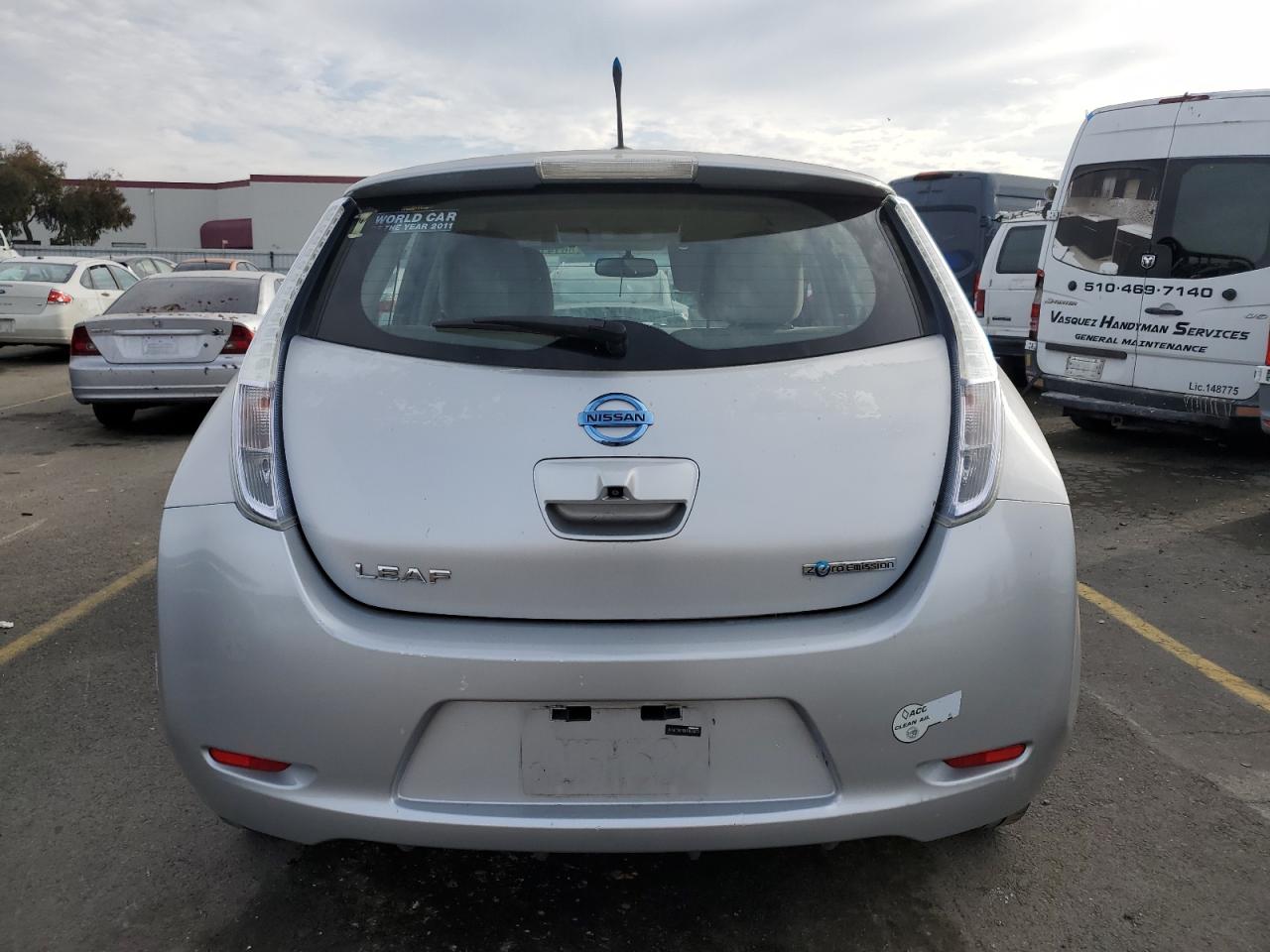 Lot #3033417105 2011 NISSAN LEAF SV