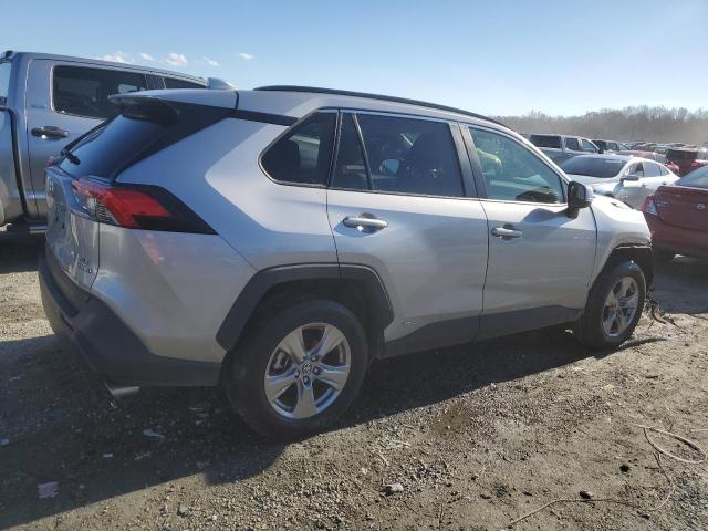 2022 TOYOTA RAV4 XLE - JTMRWRFV6ND138414