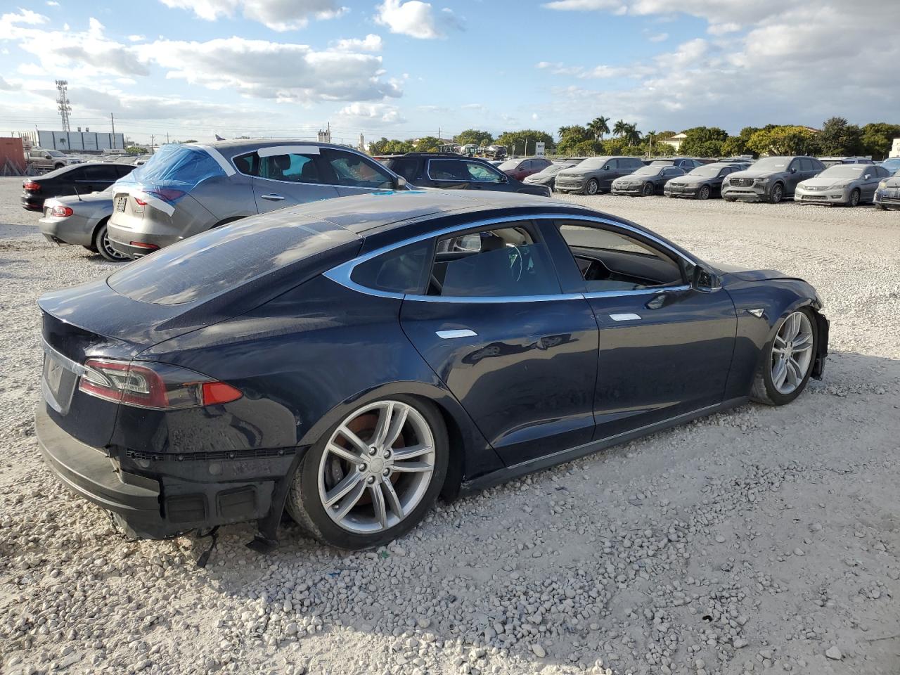 Lot #3024163842 2013 TESLA MODEL S