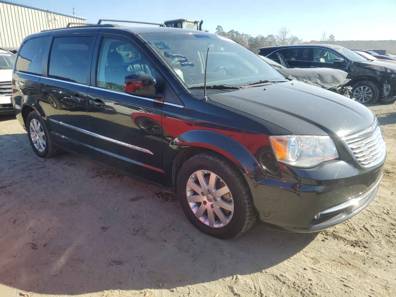 Lot #3024693642 2015 CHRYSLER TOWN & COU