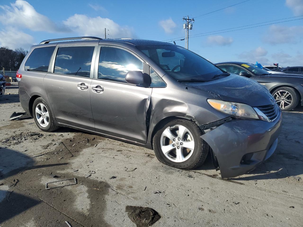 Lot #3025984998 2014 TOYOTA SIENNA LE