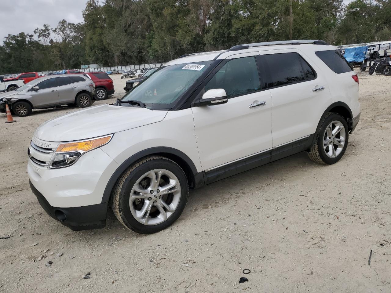  Salvage Ford Explorer