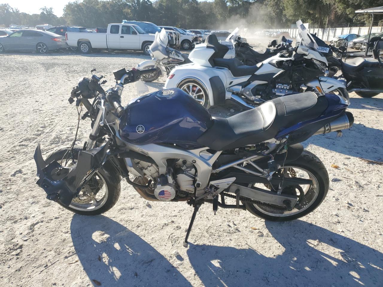 Lot #3025598089 2005 YAMAHA FZ6 S