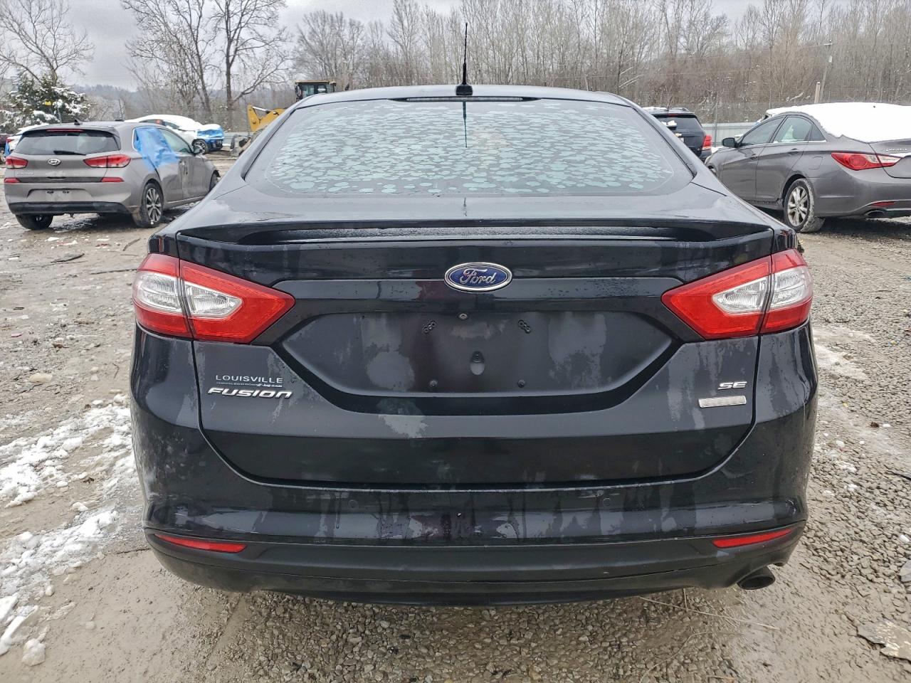 FORD FUSION SE