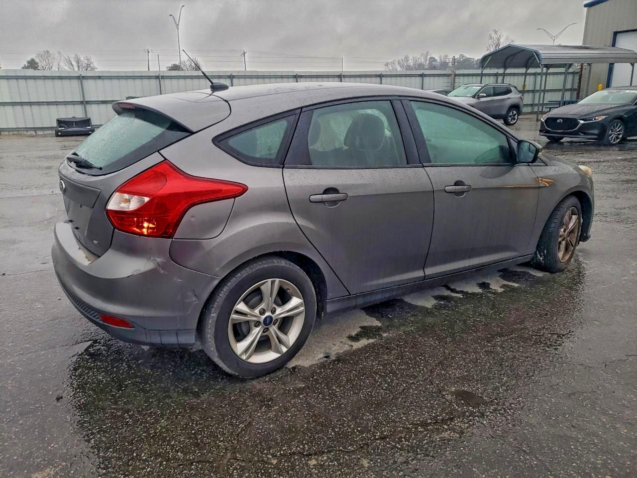FORD FOCUS SE