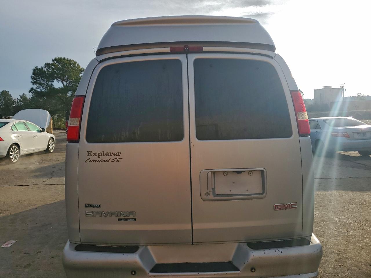 GMC SAVANA RV G1500 4LT
