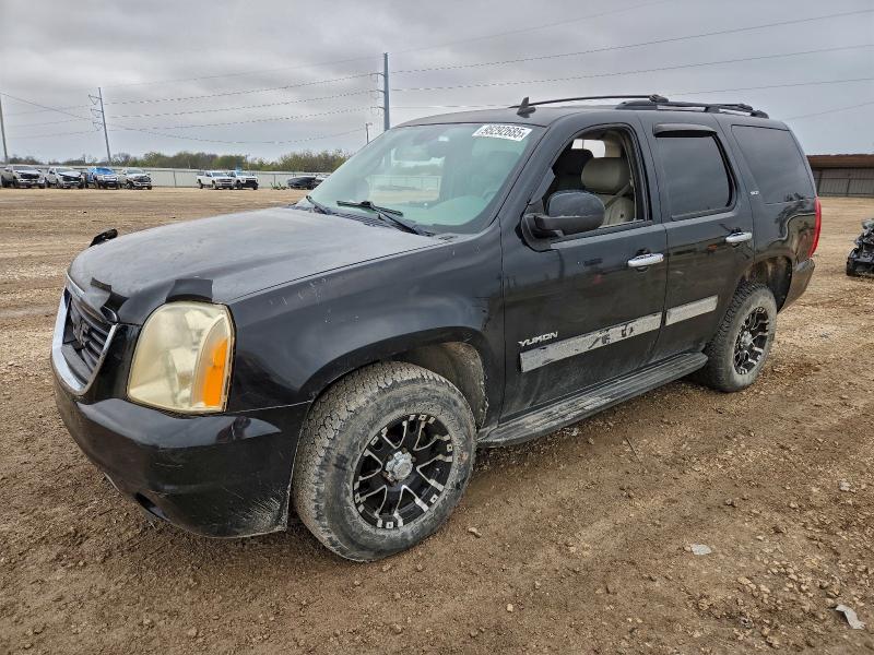 2011 GMC YUKON XL #3305564063