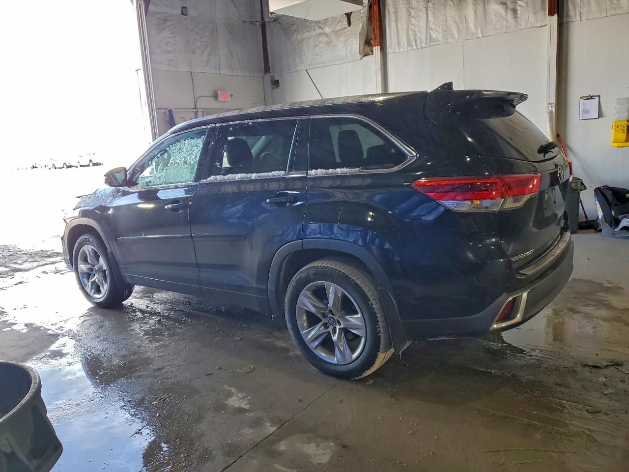 TOYOTA HIGHLANDER LIMITED