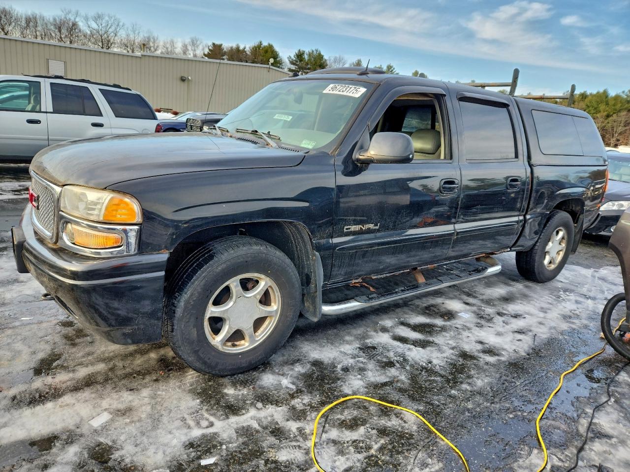 Lot #3318985930 2005 GMC SIERRA K15