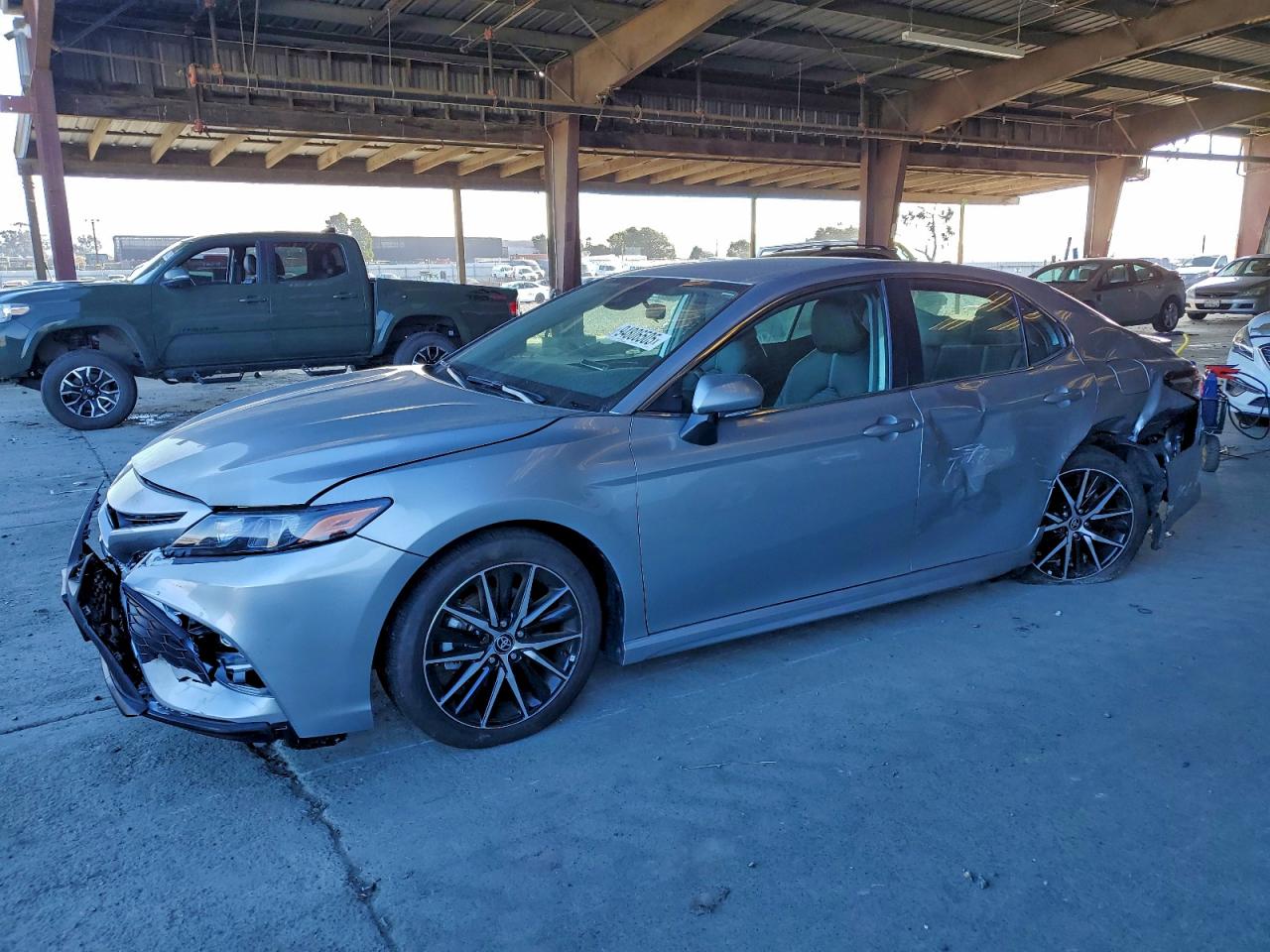 TOYOTA CAMRY SE NIGHT SHADE