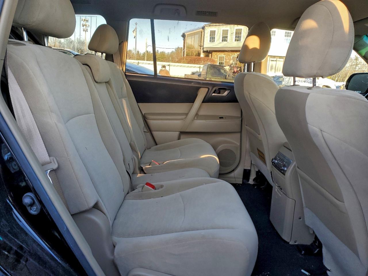 Lot #3316737402 2012 TOYOTA HIGHLANDER