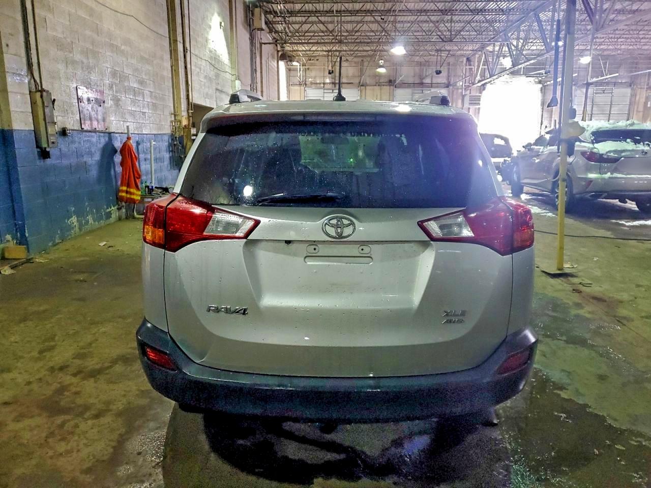 TOYOTA RAV4 XLE