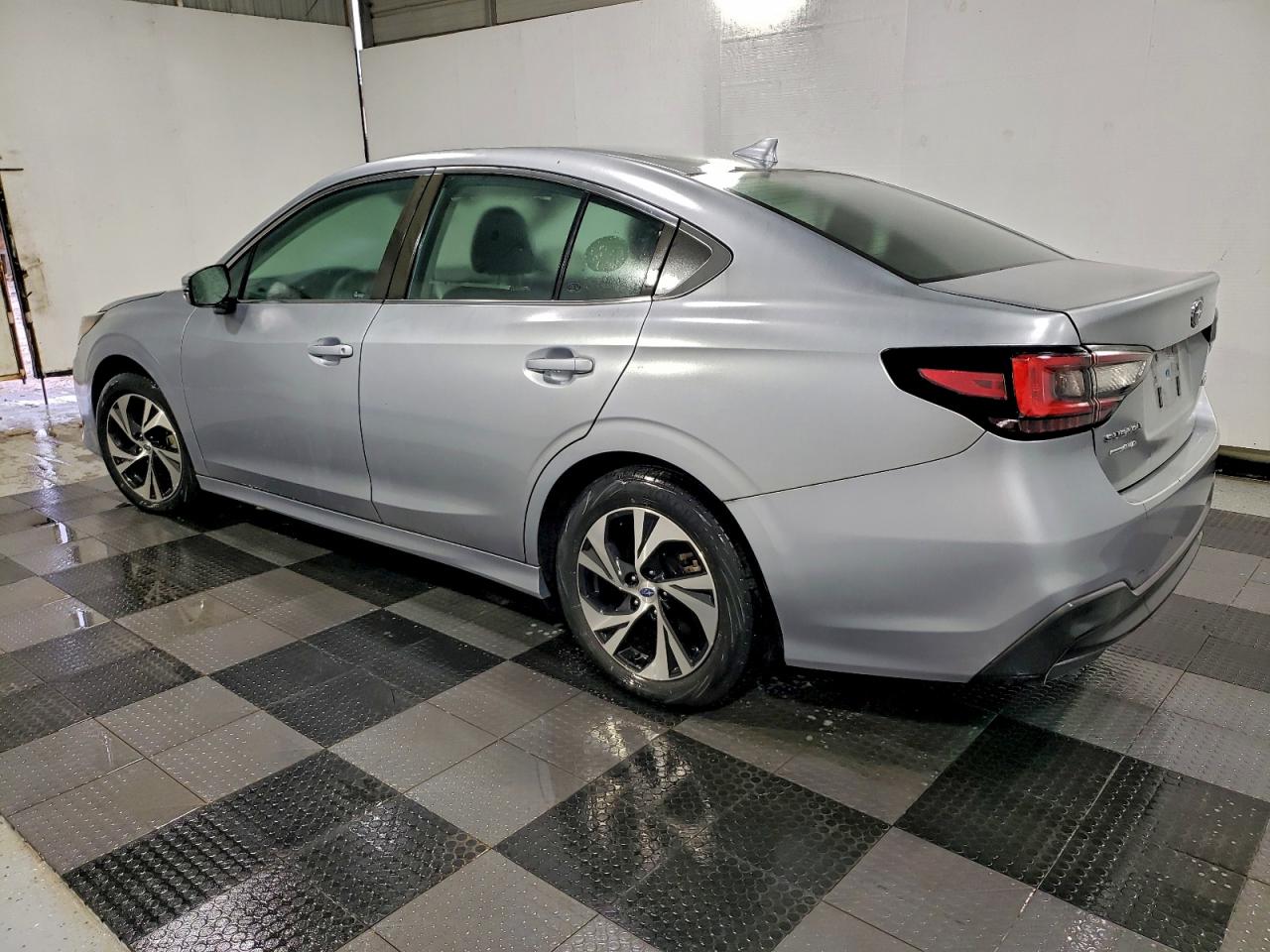 SUBARU LEGACY PREMIUM
